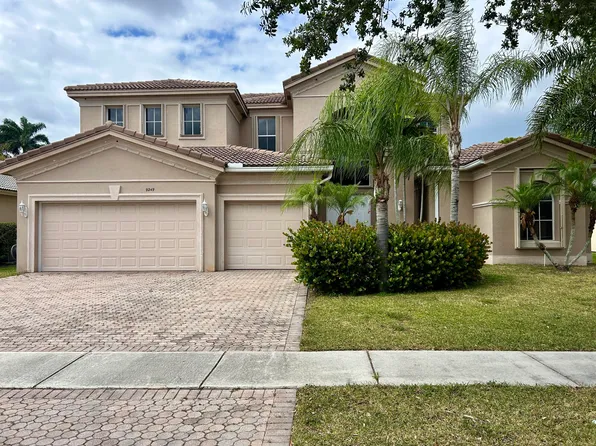 9249 Pineville Dr, Lake Worth, FL 33467