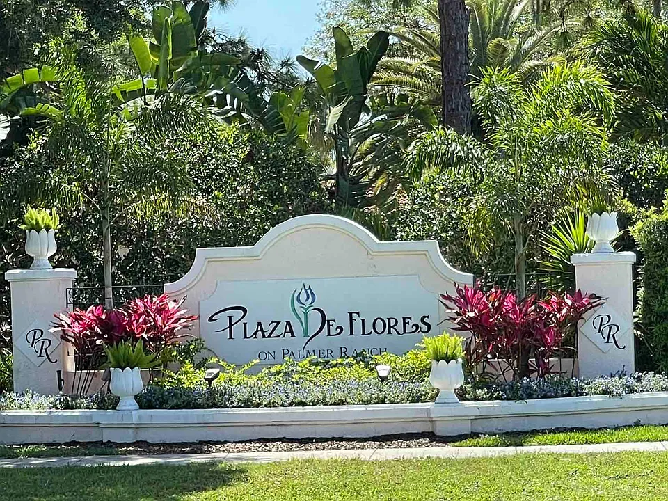 4240 Central Sarasota Pkwy #626