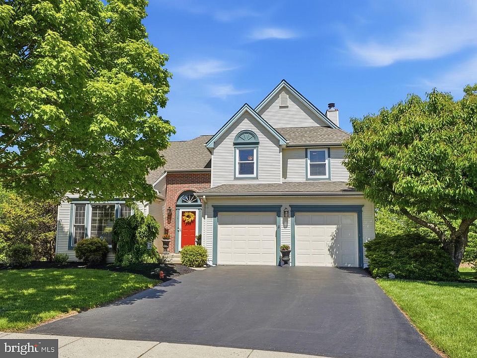 1st image of 17 Hillhaven Ct