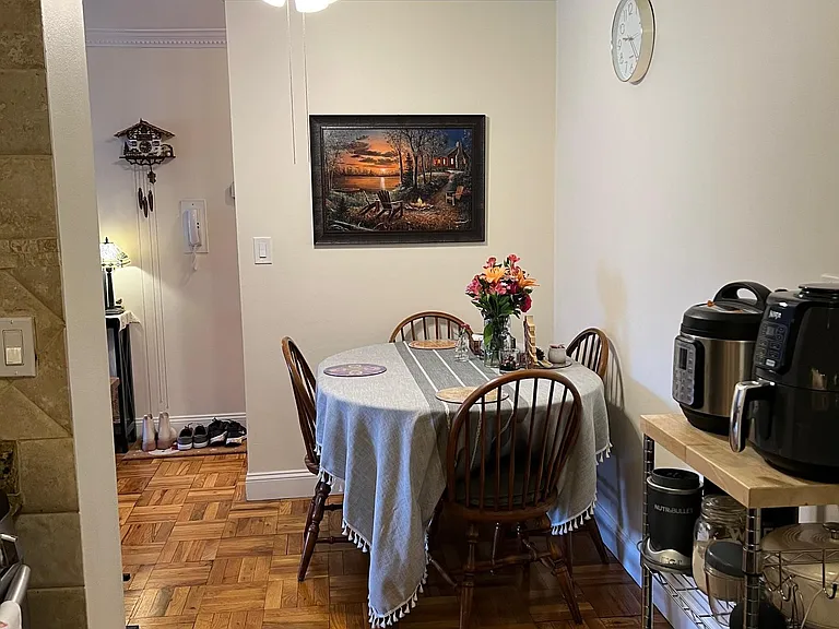 838 Pelhamdale Ave #2K — Photo 10
