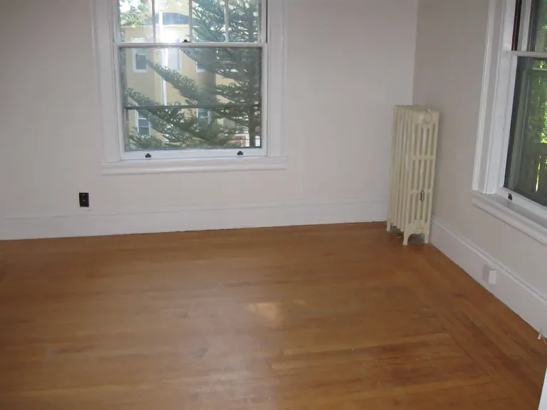 45 Hollywood St #2 — Photo 6