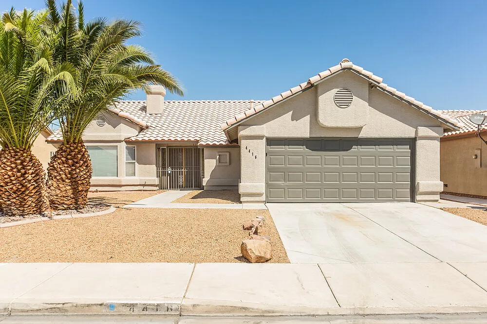 3 bed, 2.0 bath, 1509 sqft, $2,015 — Photo 1