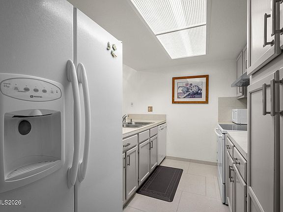 3rd image of 8820 Dixon Ln