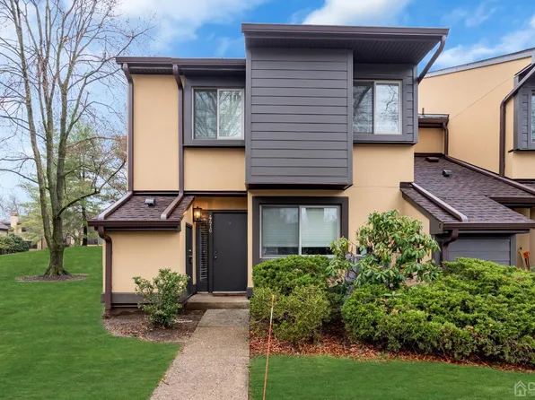 4416 Sayre Dr, Princeton, NJ 08540