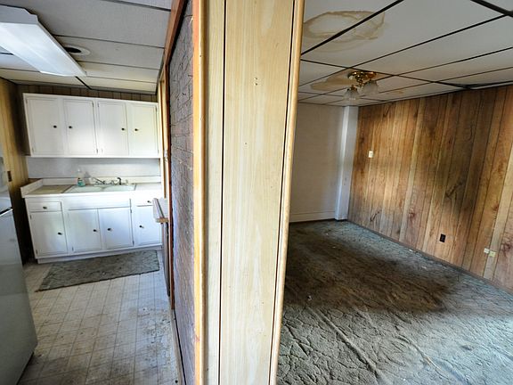 3rd image of 216 E Presqueisle St