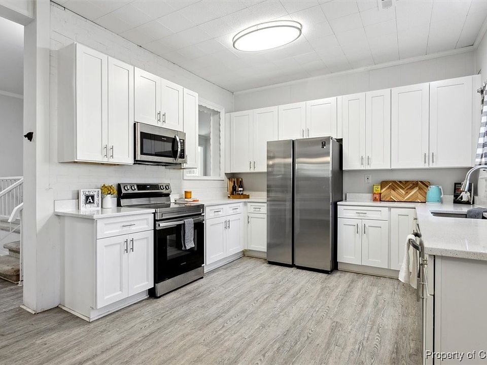 1st image of 355 Jonathan Ct
