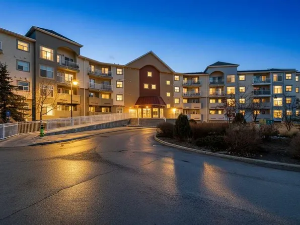 700 W Willowbrook Rd NW #2321, Airdrie, AB T4B 0L5