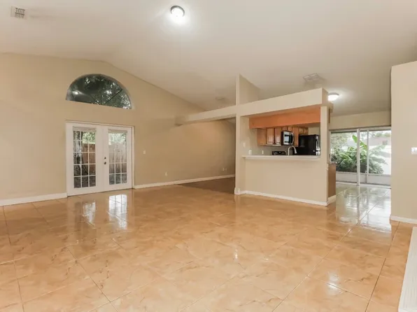 1001 Pinehaven Ct, Brandon, FL 33511