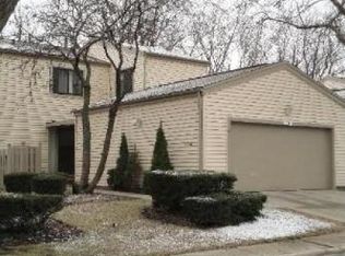 3431 Golfview Dr, Hazel Crest, IL 60429