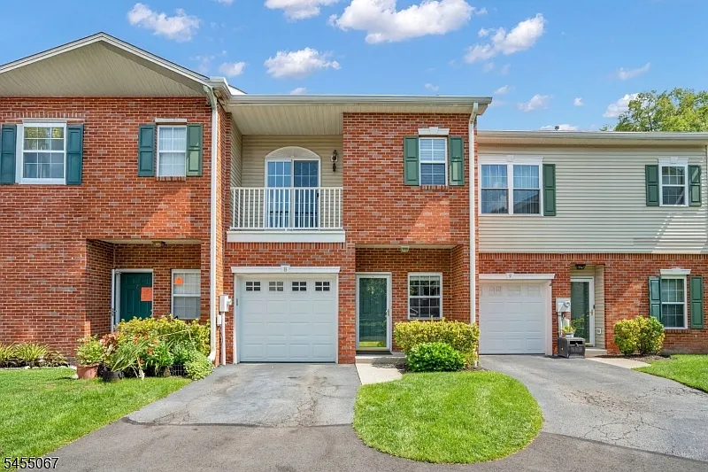 3 bed, 2.5 bath, $3,500 — Photo 1