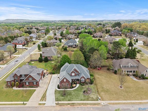 4th image of 239 Avian Ln