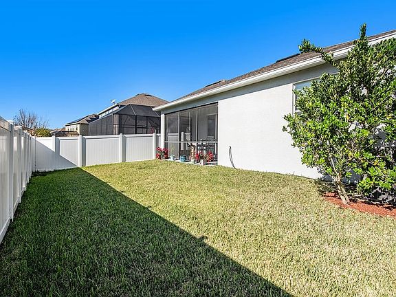 5th image of 3784 Tuckerton Dr