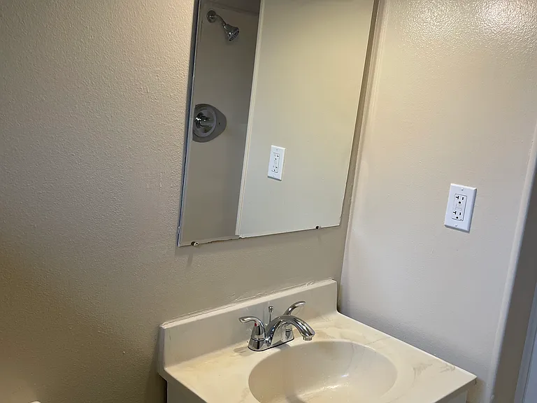 1333 Woodside Dr — Photo 36