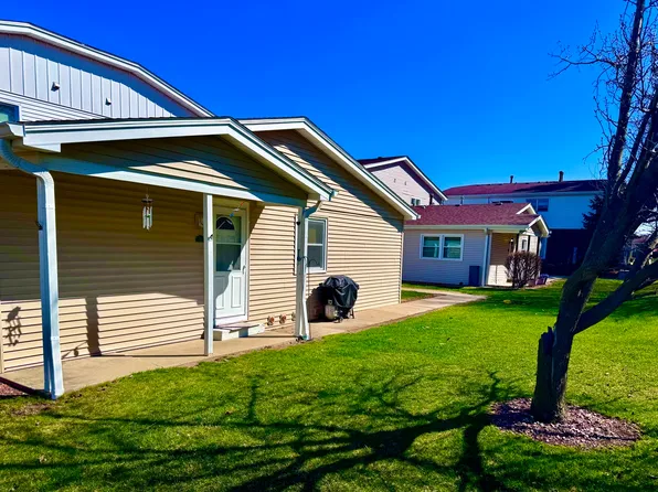 19545 116th Ave Unit A, Mokena, IL 60448