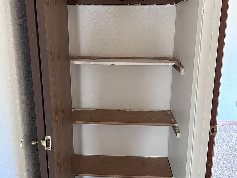 206 S 27th Pl — Photo 10