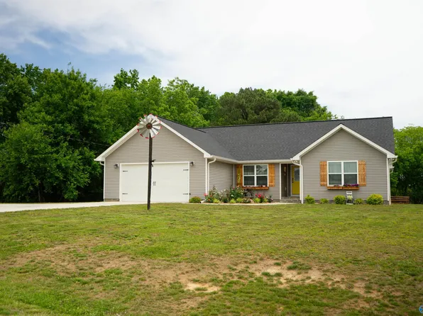 208 Ky Creed Ln, Rainsville, AL 35986