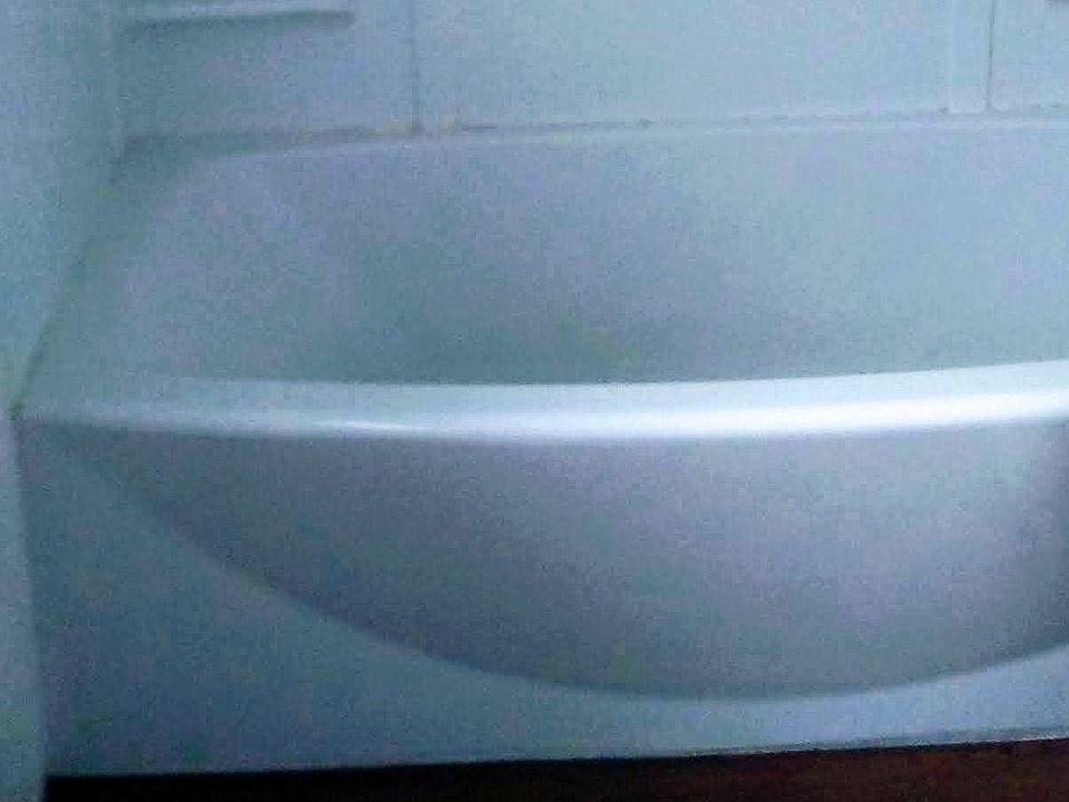 extra wide soaking tub
