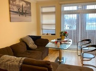 2000 W Warren Blvd #4NE, Chicago, IL