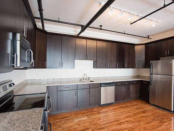 3rd image of 1 W Market St Suite 408