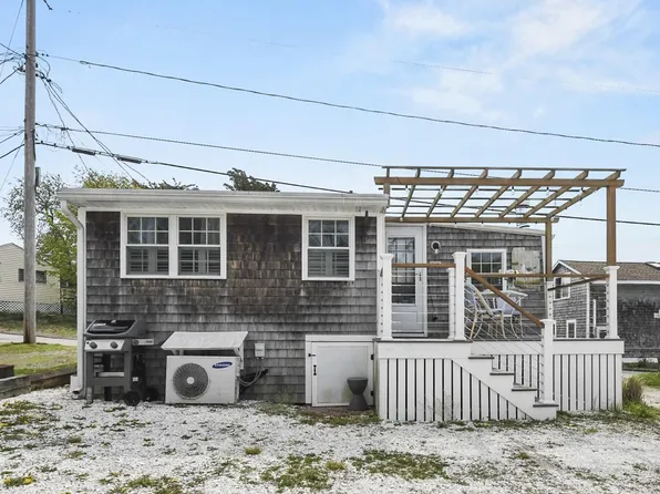 11 Thompson Road #A, Buzzards Bay, MA 02532