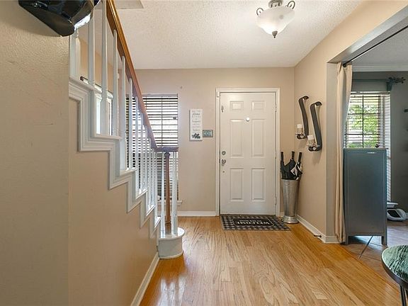 3rd image of 6545 Lauren Dr