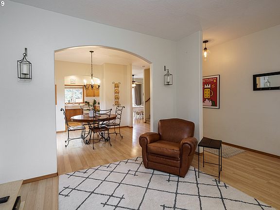 4th image of 3205 NE 168th Ave