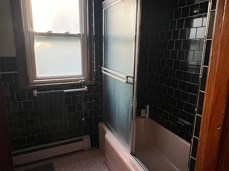 15 Irving St — Photo 9