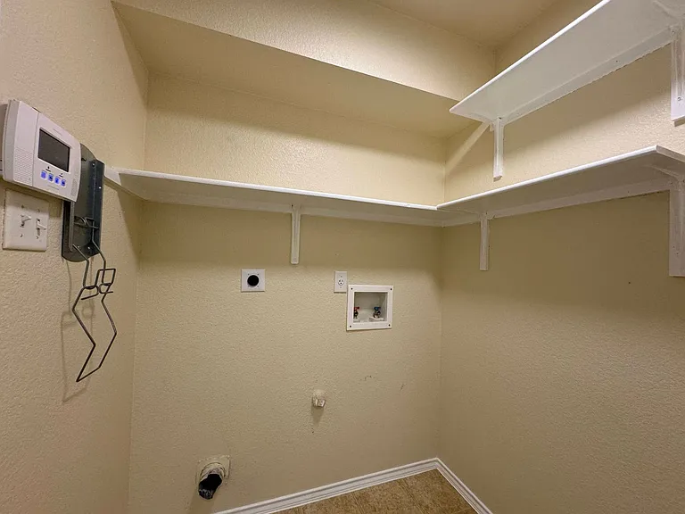 4700 Causeway Ct — Photo 22