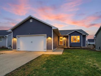 2704 River Ridge Rd, Des Moines, IA, 50320