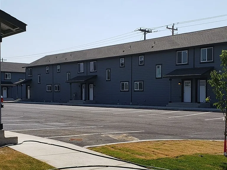 1525 S Monroe St — Photo 2