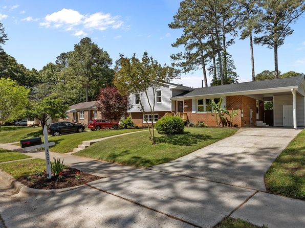 3501 Arrowwood Dr, Raleigh, NC 27604