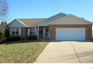 1542 Camp St, Washington, MO 63090