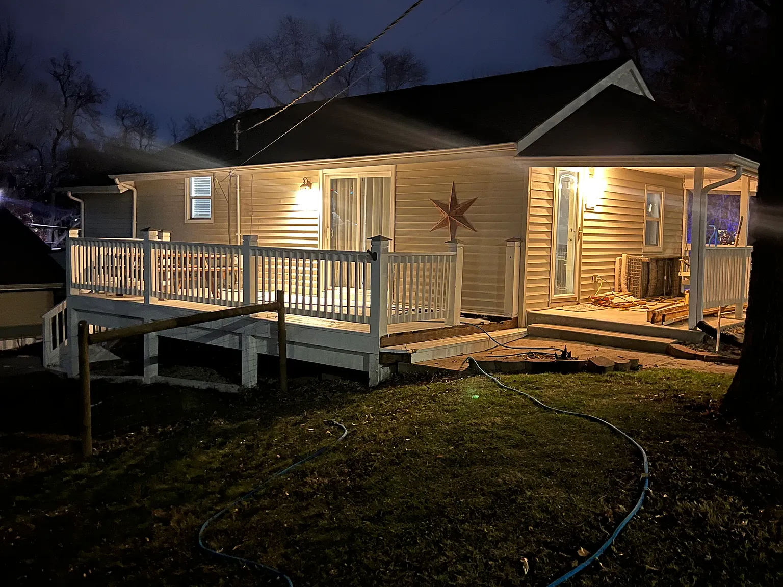 3512 NE Russell Rd — Photo 2