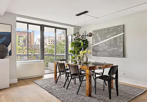 3rd image of 130 W 79th St #3AF