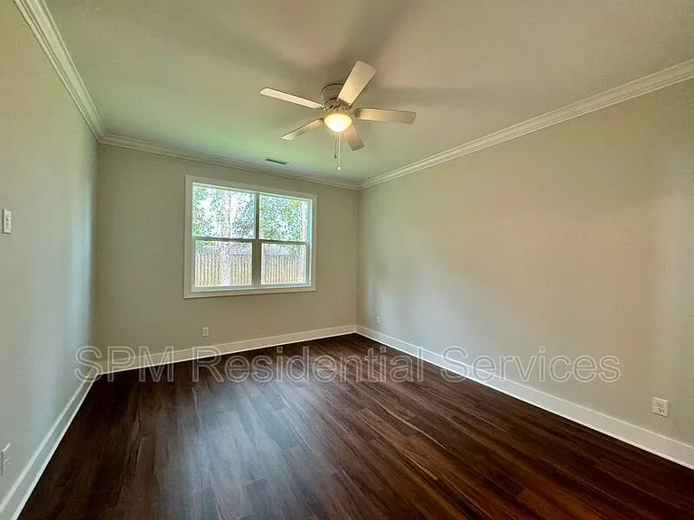 1121 Echo Dr NE — Photo 18