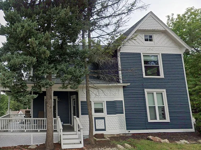 1512 Main St — Photo 1