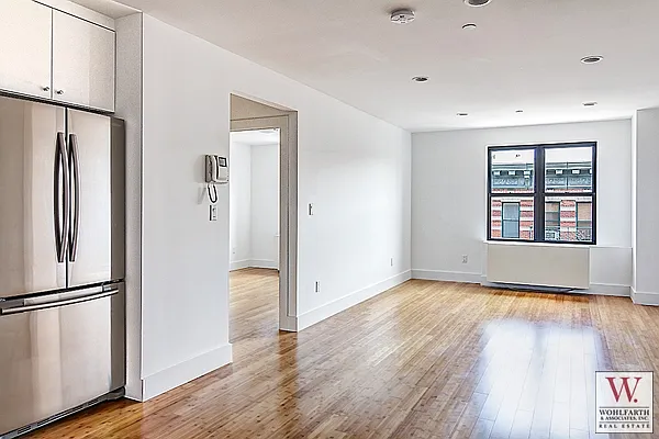 Rented by Wohlfarth & Associates Inc | media 18