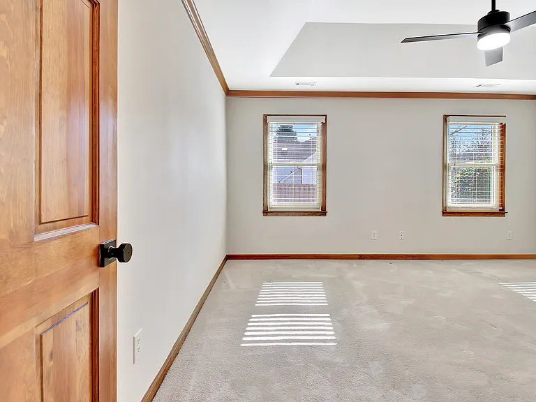 401 Tenterden Curv — Photo 28
