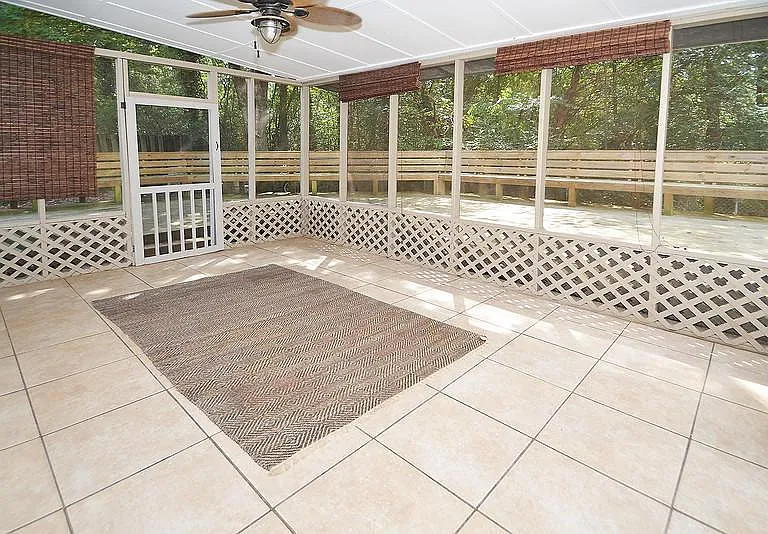 8102 Mee Mee Rd — Photo 26