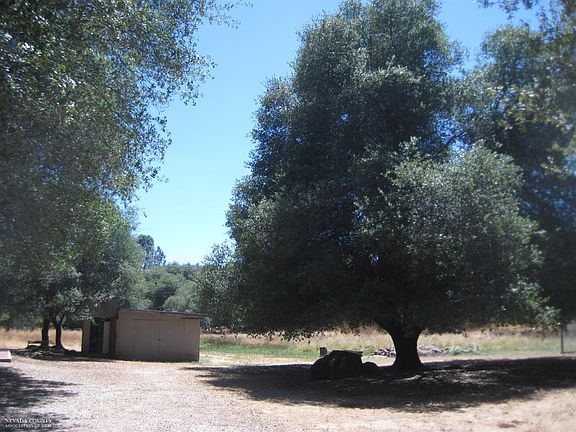 3rd image of 16022 Dry Creek Ln