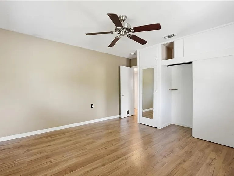5231 17th Ave — Photo 23