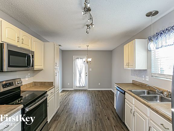 4th image of 15472 Sandlands Cir