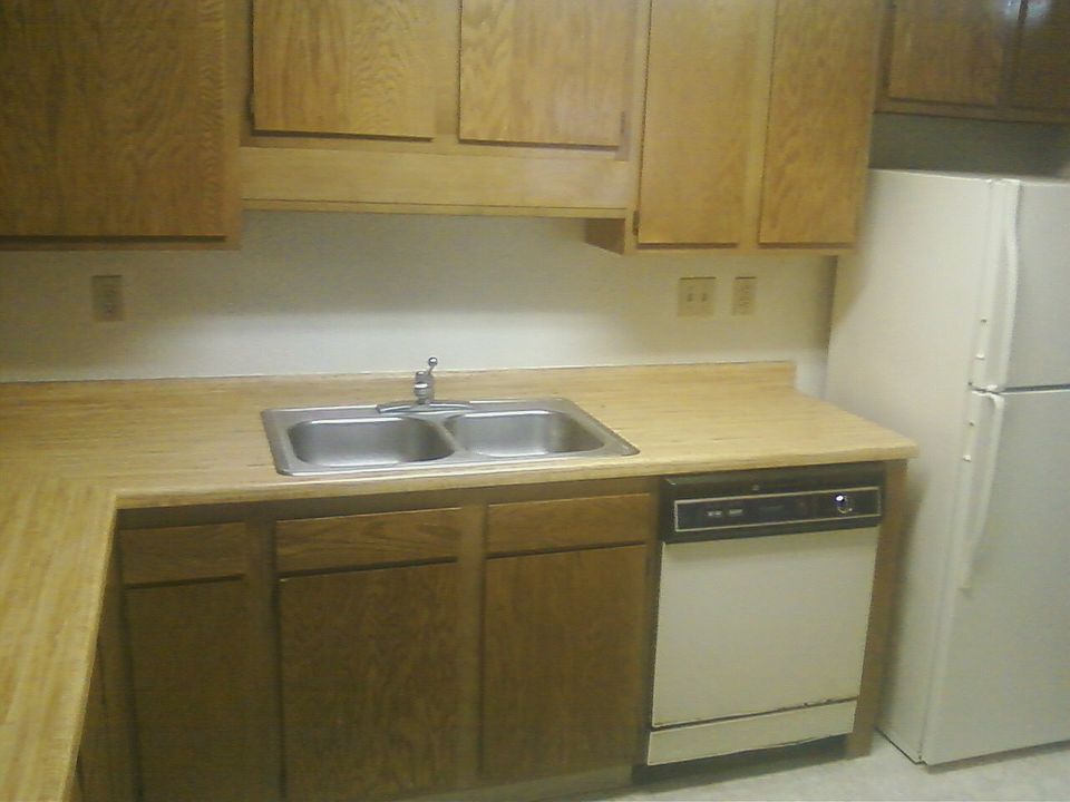 2nd image of 221 Grand Ave W APT 105