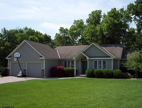 3445 Gary Ave Photo 1