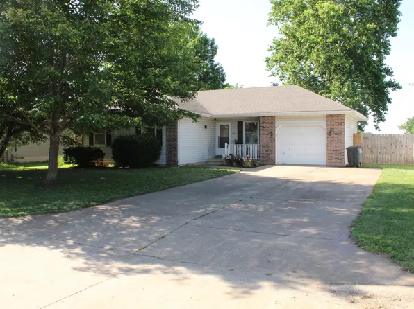 455 E Parkview Street, Bolivar, MO 65613