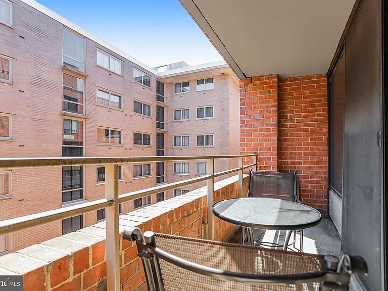2141 P St NW #809 — Photo 21