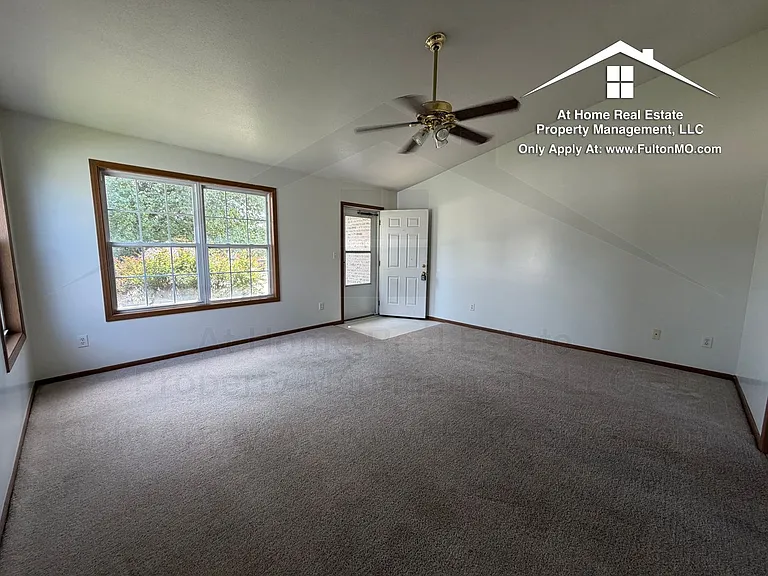 27052707 Porter Pl — Photo 2