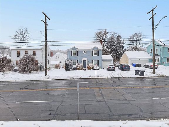 2nd image of 2941 Pawtucket Ave