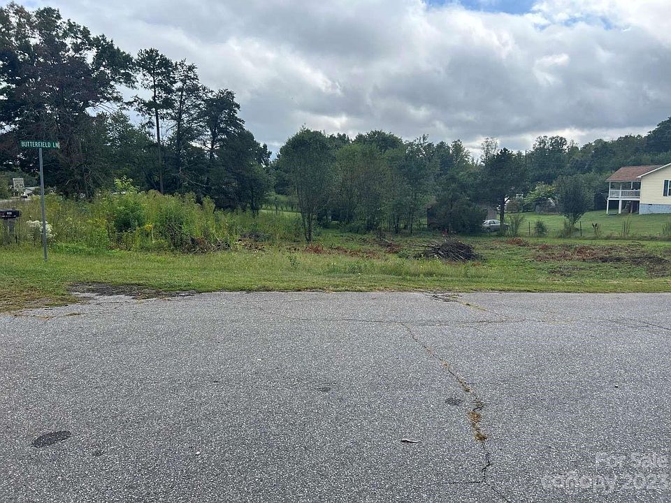2nd image of 3599 Butterfield Ln