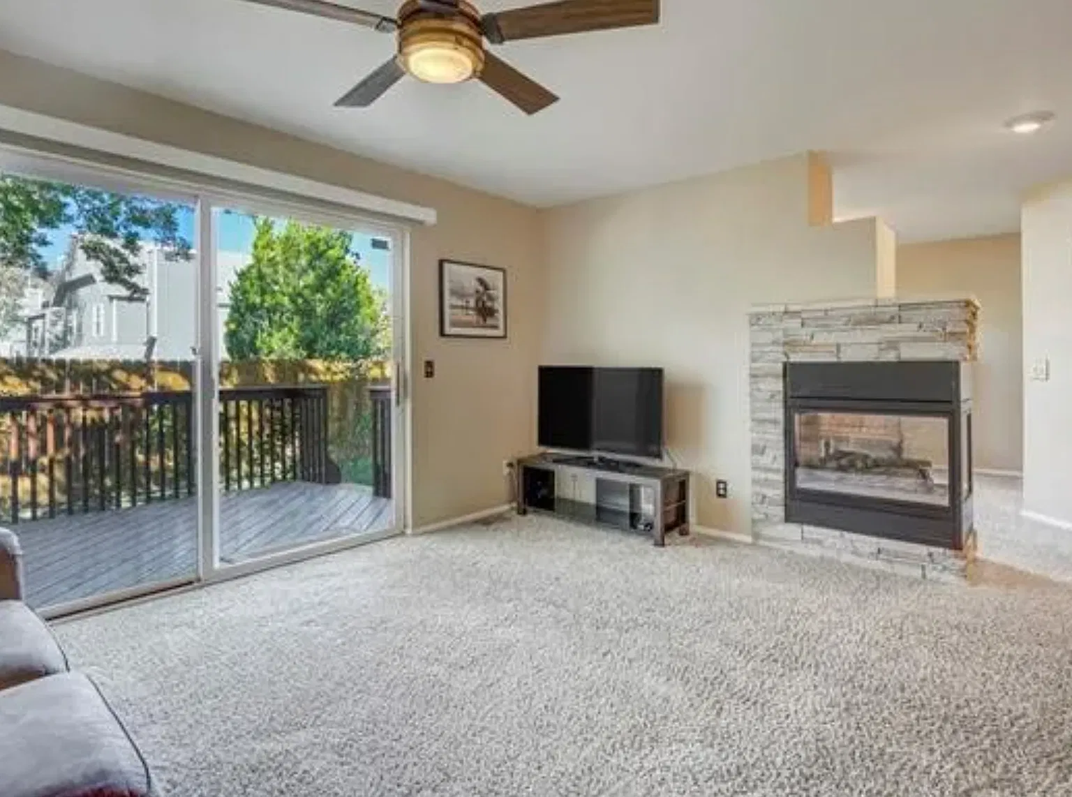 3 bed, 2.5 bath, 1754 sqft, $2,450 — Photo 4